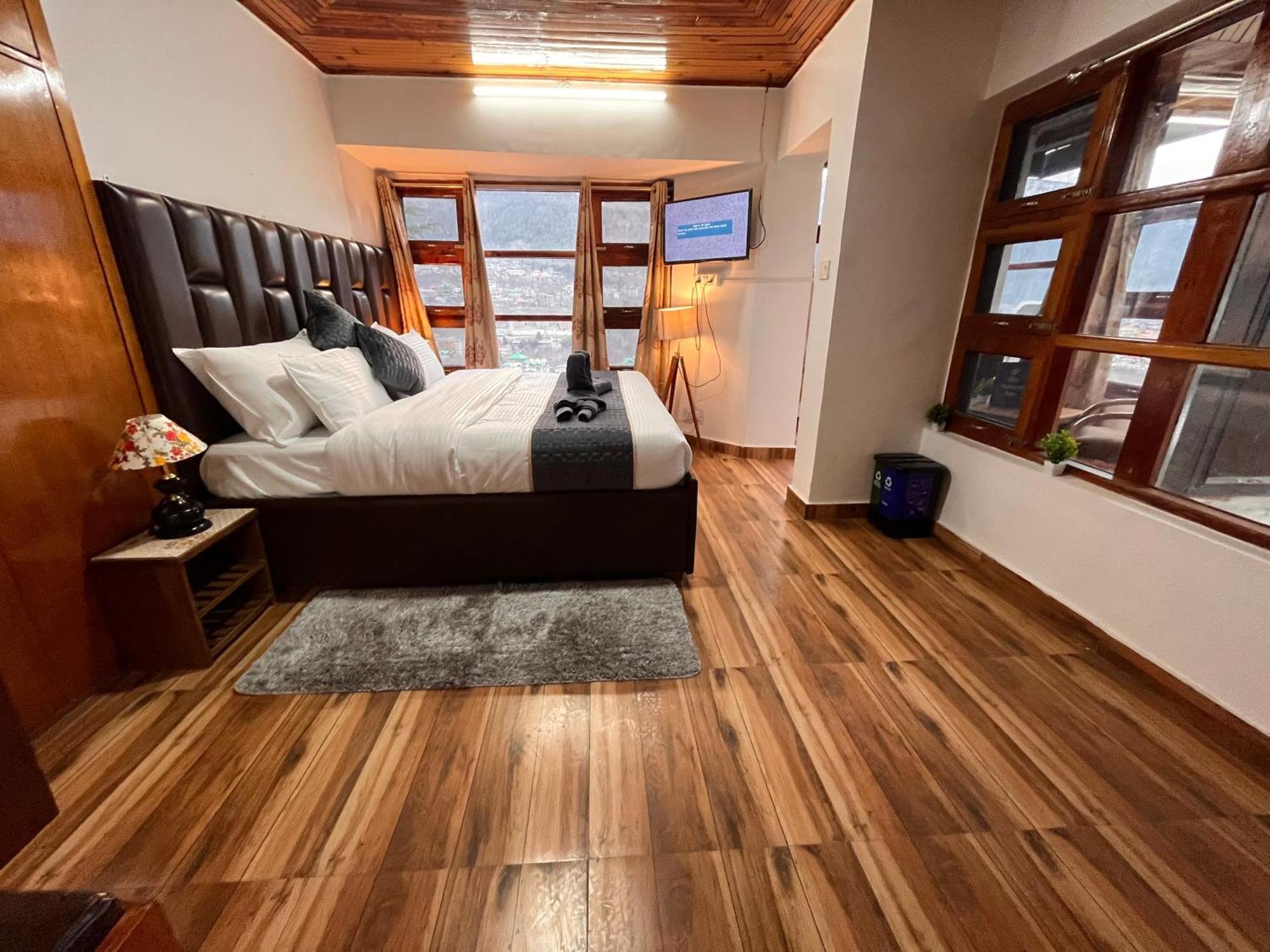 Himalayan River Mountain View 2 Bedrooms Cottage, Manali Buitenkant foto