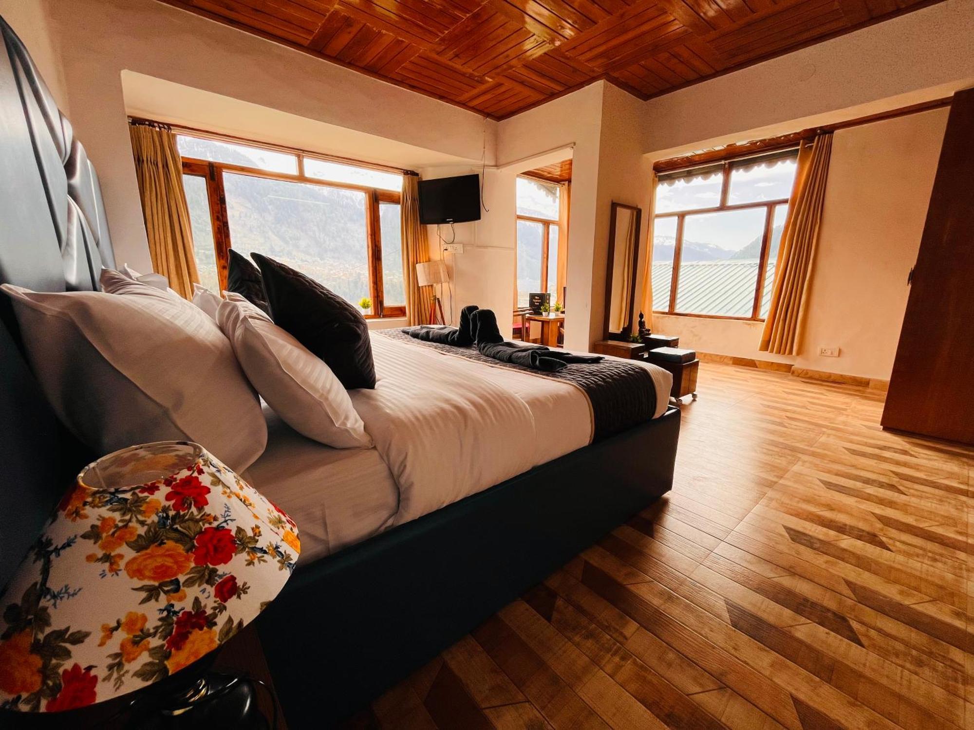 Himalayan River Mountain View 2 Bedrooms Cottage, Manali Buitenkant foto