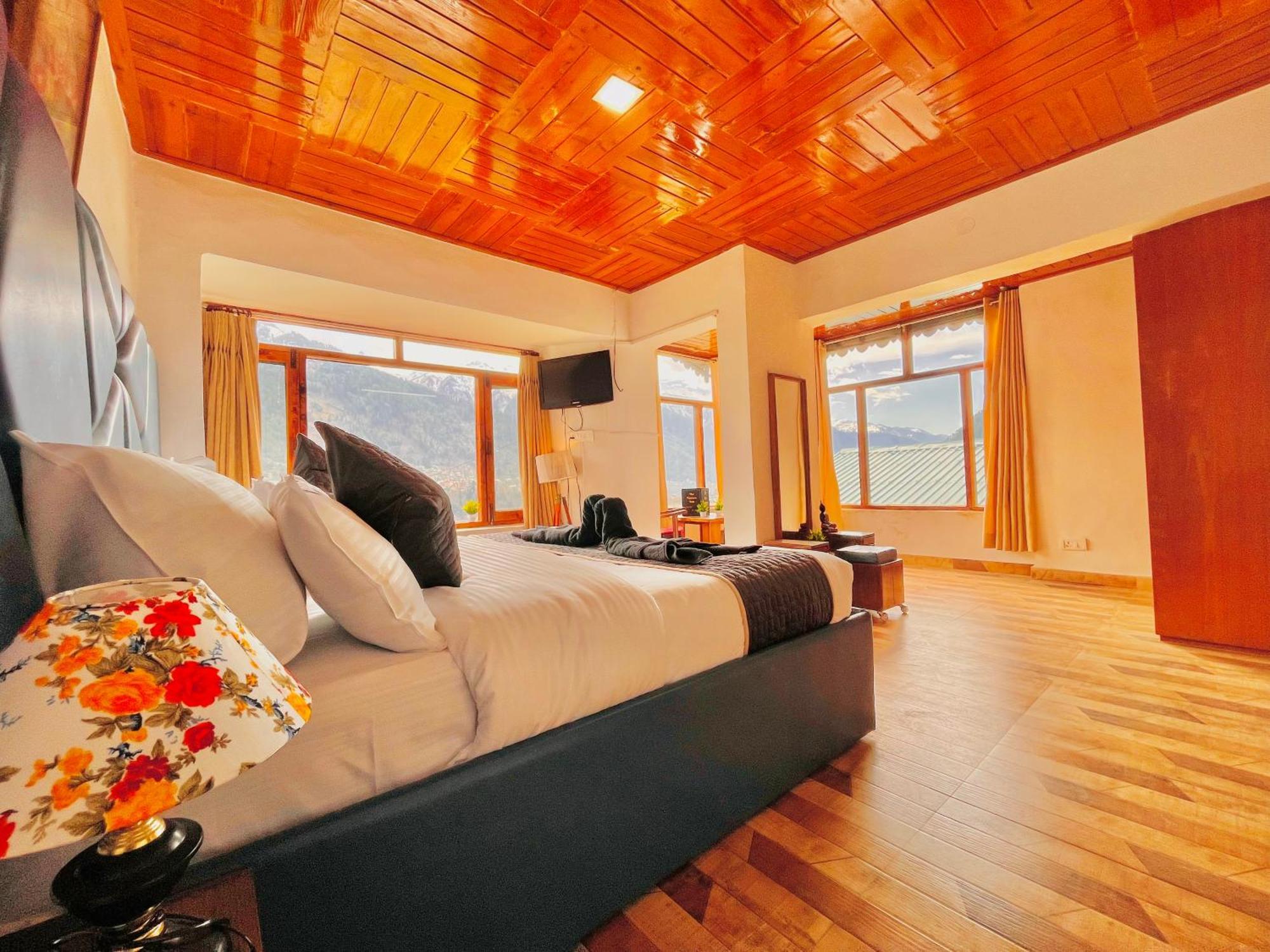 Himalayan River Mountain View 2 Bedrooms Cottage, Manali Buitenkant foto