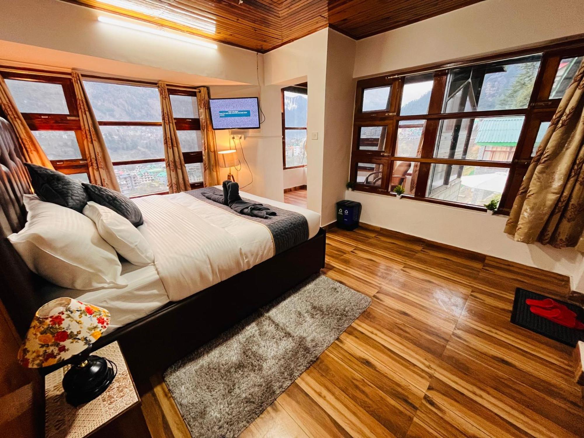 Himalayan River Mountain View 2 Bedrooms Cottage, Manali Buitenkant foto